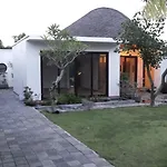 Villa Puri Buri